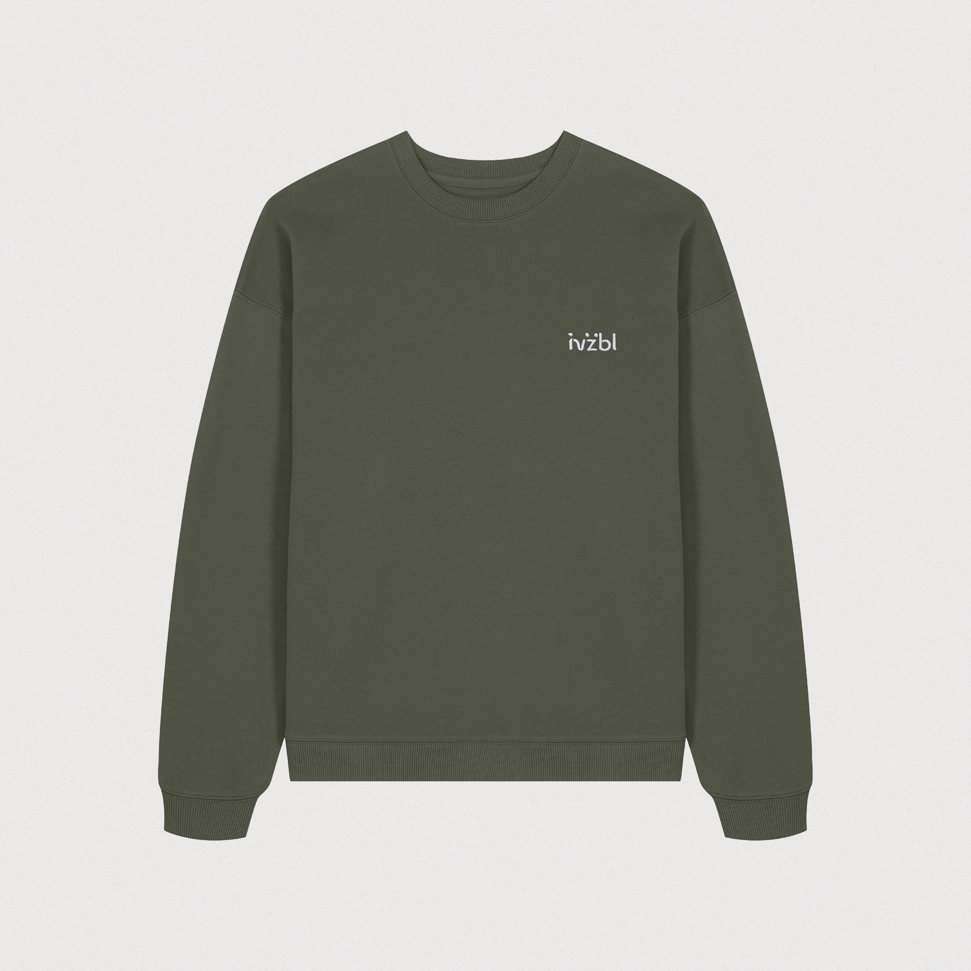 Sweat-shirt pour homme de la marque IVZBL, couleur khaki. Ce modèle présente une broderie blanche du logo IVZBL sur la poitrine, ajoutant une touche de contraste élégante et discrète. Avec sa coupe légèrement oversize et son tissu doux et confortable, ce sweat est conçu pour un look casual tout en restant moderne